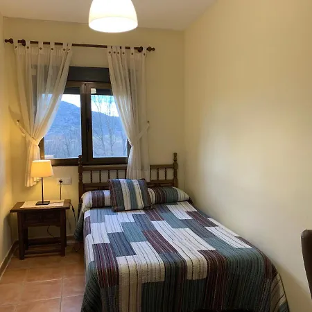 Fuentecillas * Becedas